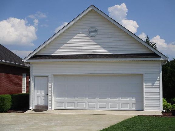 3rd image of 94 S Steeplechase Dr
