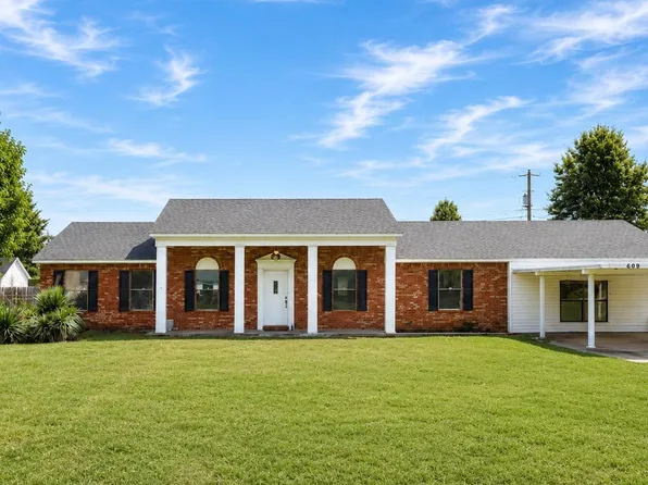 609 S Ozark Ave, Trumann, AR 72472