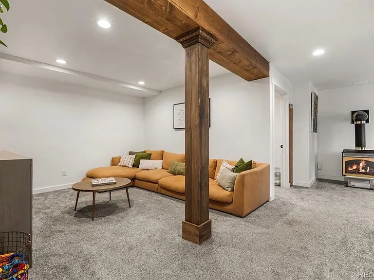 30955 Walter Dr — Photo 3
