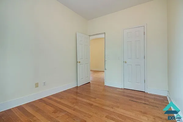 Rented by EXR | media 4