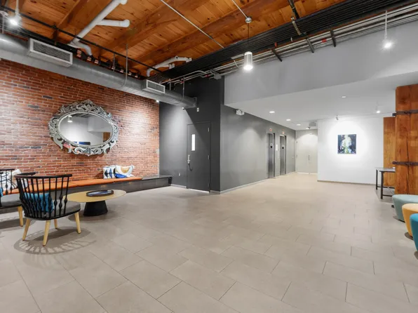 35 Channel Center St, Boston, MA 02210