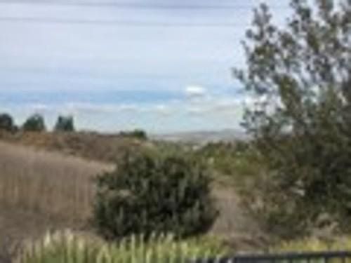 4th image of 6040 E Overland Cir