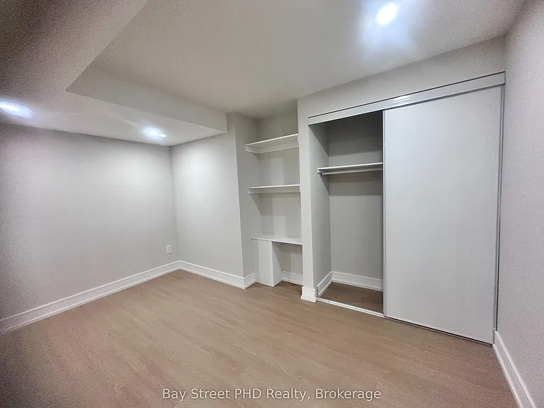 28 W Normandy Dr #1 — Photo 7