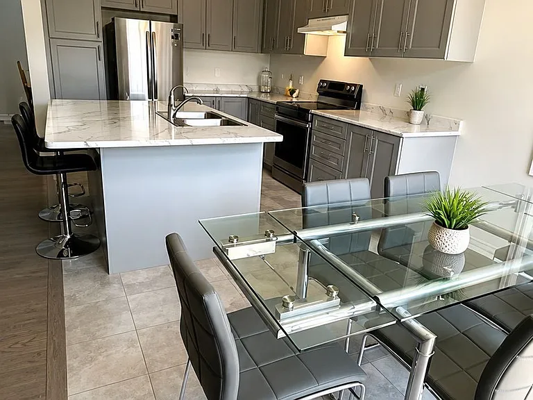 41 Fawndale Cres — Photo 2