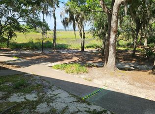 401 Saint Charles Ct, Charleston, SC 29407