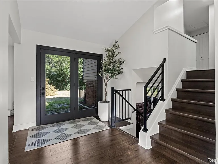 6511 Timber Ridge Dr — Photo 10