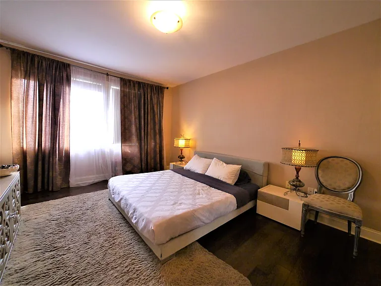 255 Laird Ave #15 — Photo 14