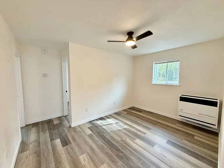 37290 Bings Landing Rd — Photo 4