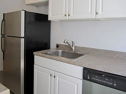 Rented by SW Queens Mezzanine | media 18