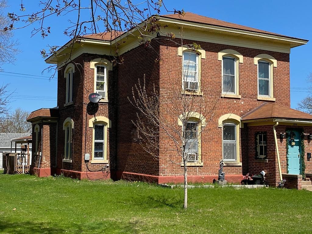 329 3rd St E, Wabasha, MN 55981 Zillow