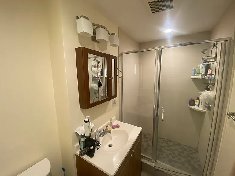 29 Commonwealth Ter #3 — Photo 15
