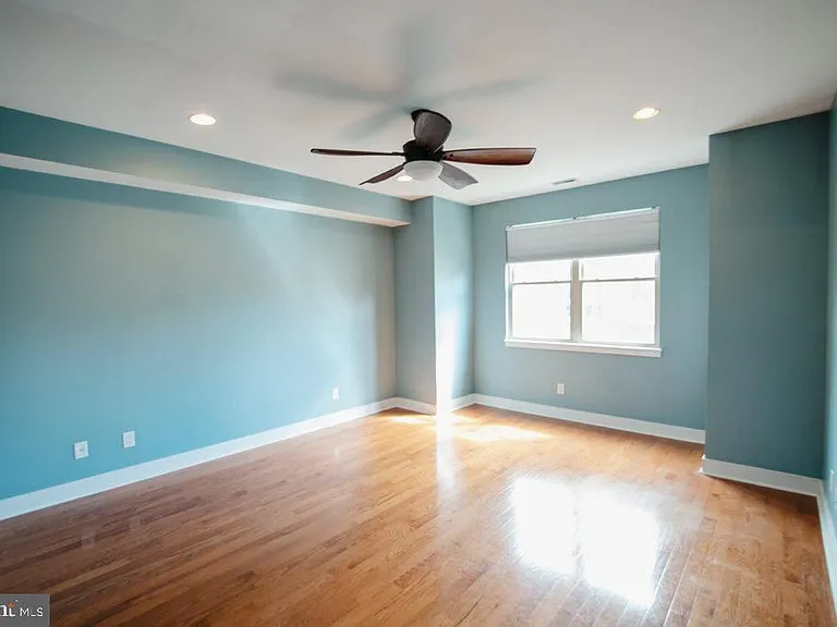 1727 Annin St — Photo 7