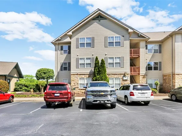 732 Harts Cove Way, Seneca, SC 29678