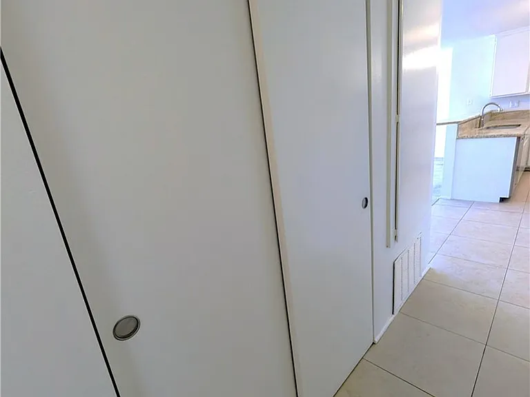 17330 Chatsworth St #9 — Photo 14
