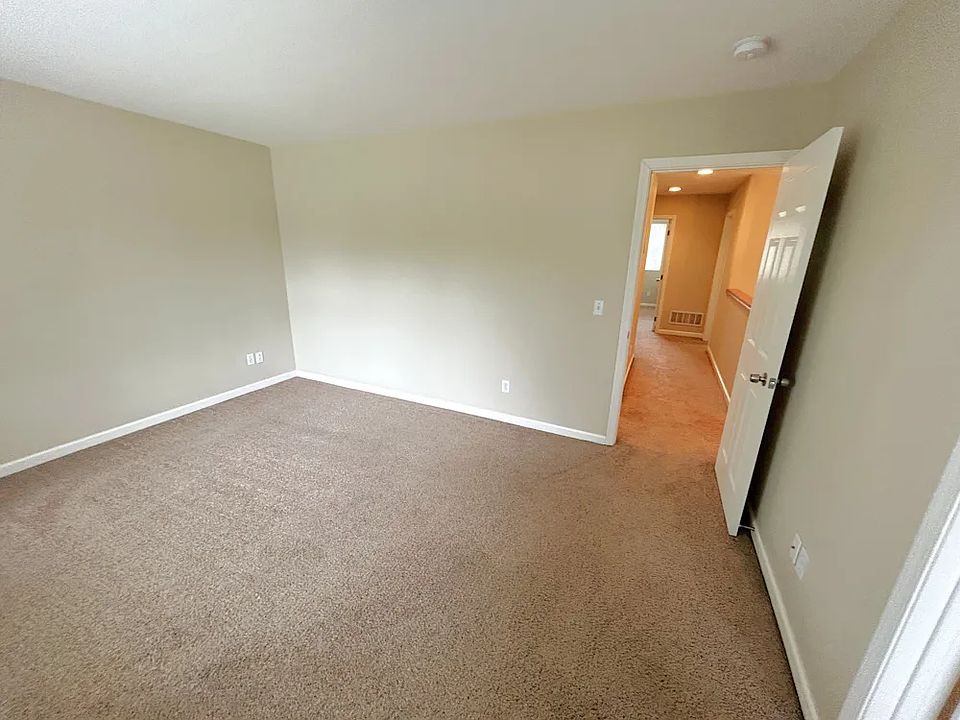 1st image of 12461 SE 259th St