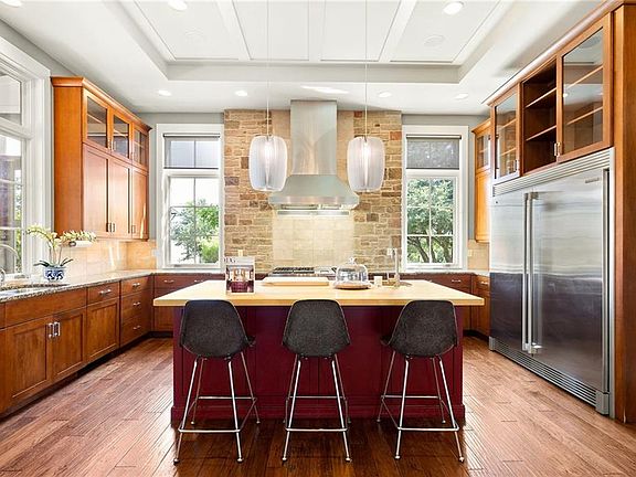 4th image of 21505 Serendipity Pl