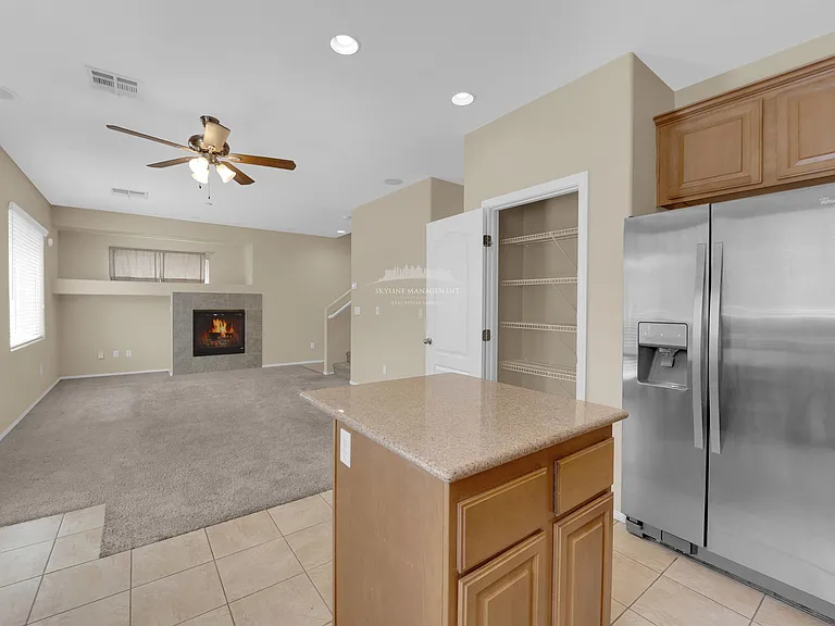 680 Forest Peak St — Photo 3