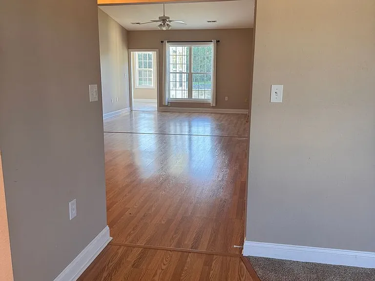 10 Shoreline Dr — Photo 13