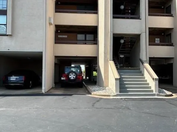 1807 E Perry St APT 80, Port Clinton, OH 43452