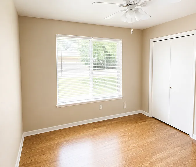 707 S Apache Dr — Photo 8