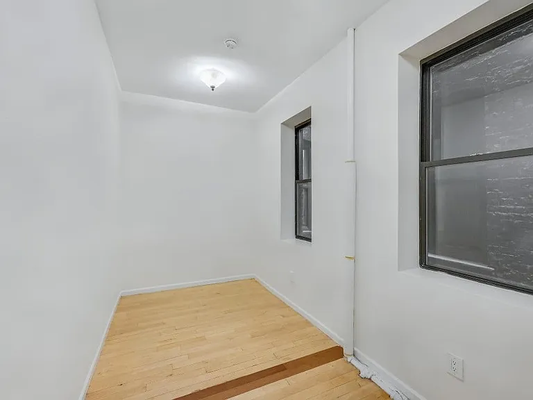 61 E 3rd St #3 — Photo 6