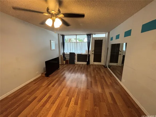 1720 Ala Moana Blvd APT 304A, Honolulu, HI 96815