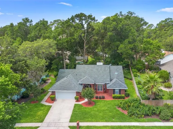 802 Royal Oak Ct, Deland, FL 32724