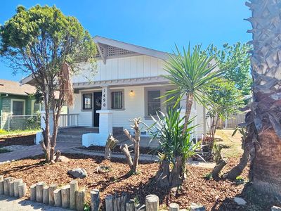 1490 E Englewood Ave, Fresno, CA, 93728