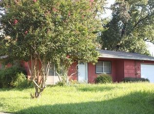 1919 Robin Ave, Orange, TX 77632