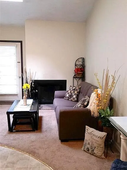 109 Ashley Dr — Photo 6