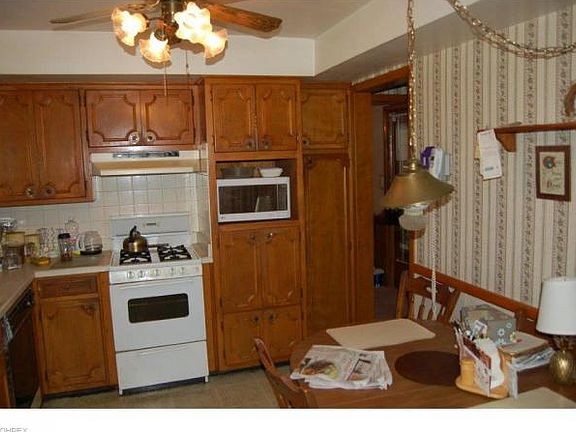 4th image of 804 Teakwood Dr