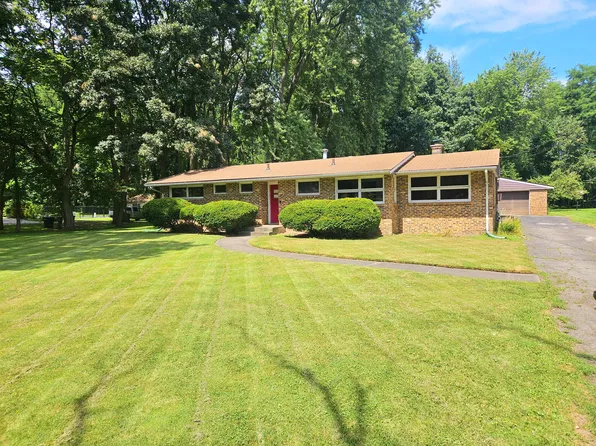6138 Old Porter Rd, Portage, IN 46368