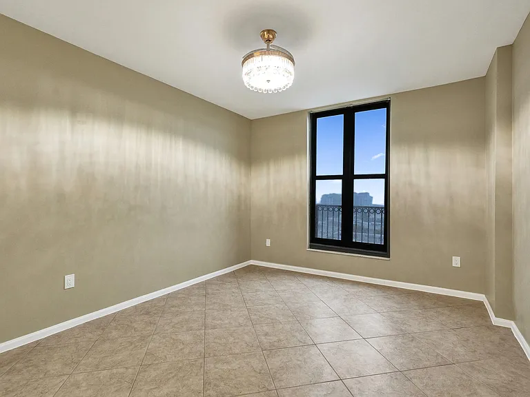 651 Okeechobee Blvd #1010 — Photo 8