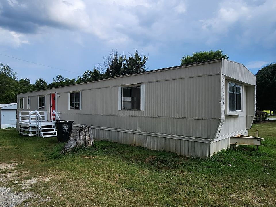 1st image of 2807 Blacksburg Rd #A