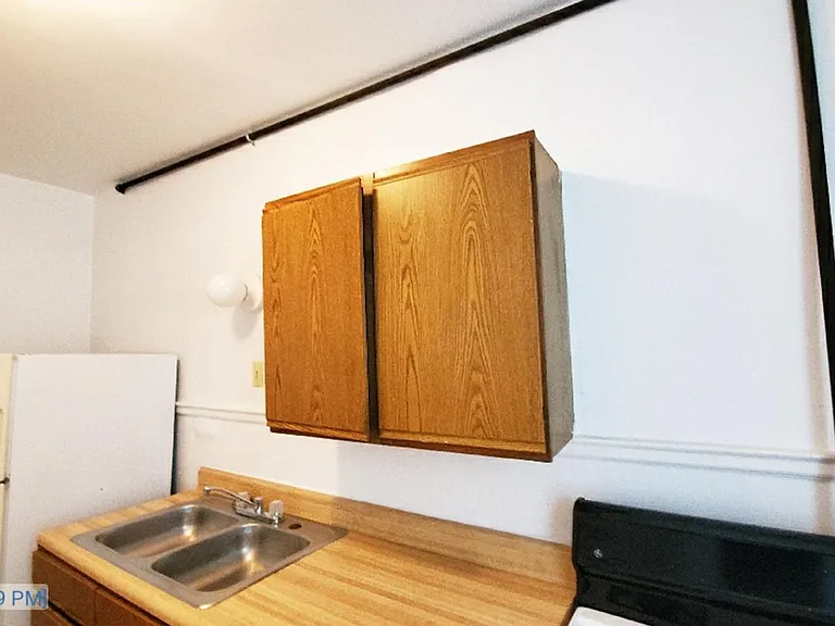Tudor Court — Photo 127