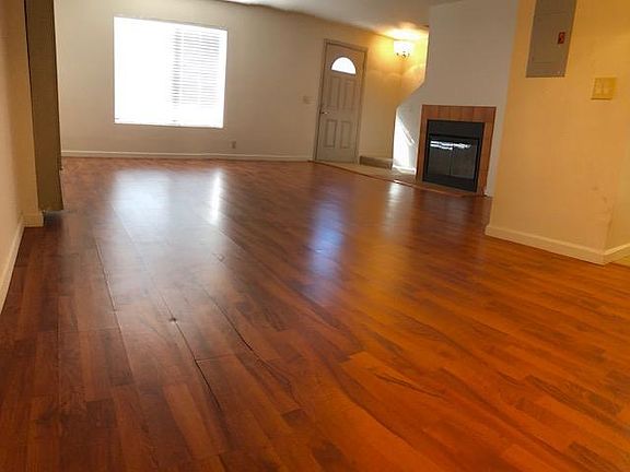 Living Room / Front Door