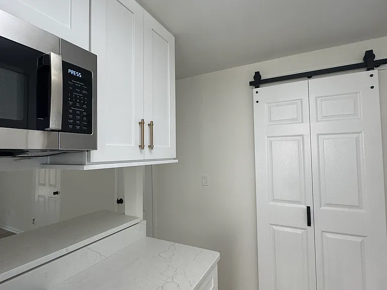 1246 Falling Water Dr SE — Photo 6