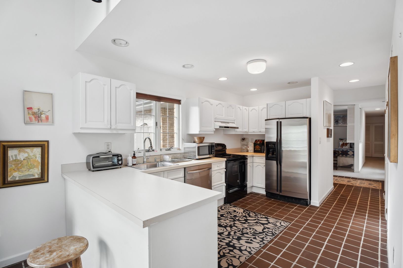  Large Kitchen