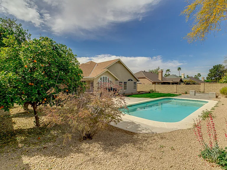 4314 E Juanita Ave — Photo 38