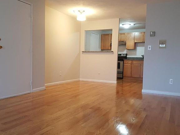 5th image of 55 Elmwood Park APT 24