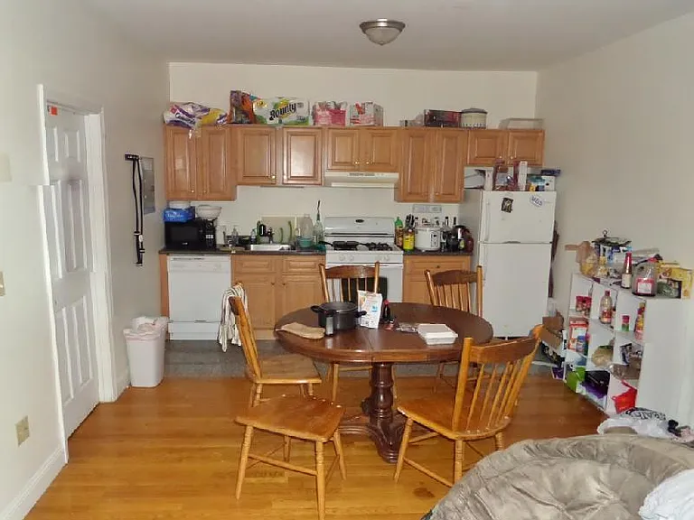 17 Cummings Rd #1 — Photo 2