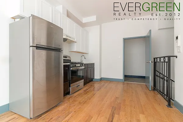 Rented by Evergreen Apartments BK | media 41
