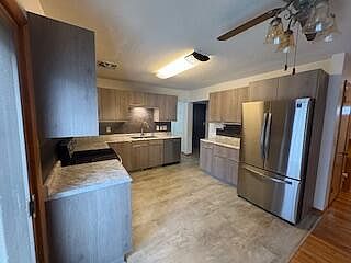 3rd image of 3115 Northwood Dr