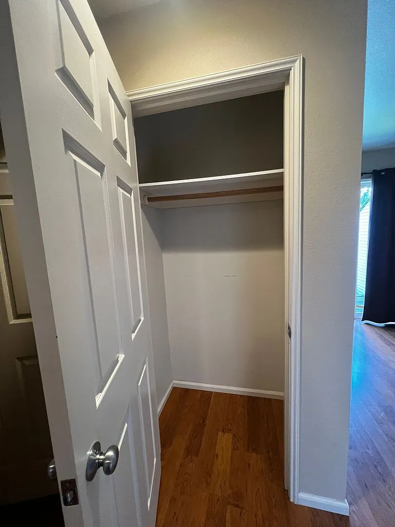 2BD 2BA Condo in Beautiful Downtown Lynden! — Photo 3