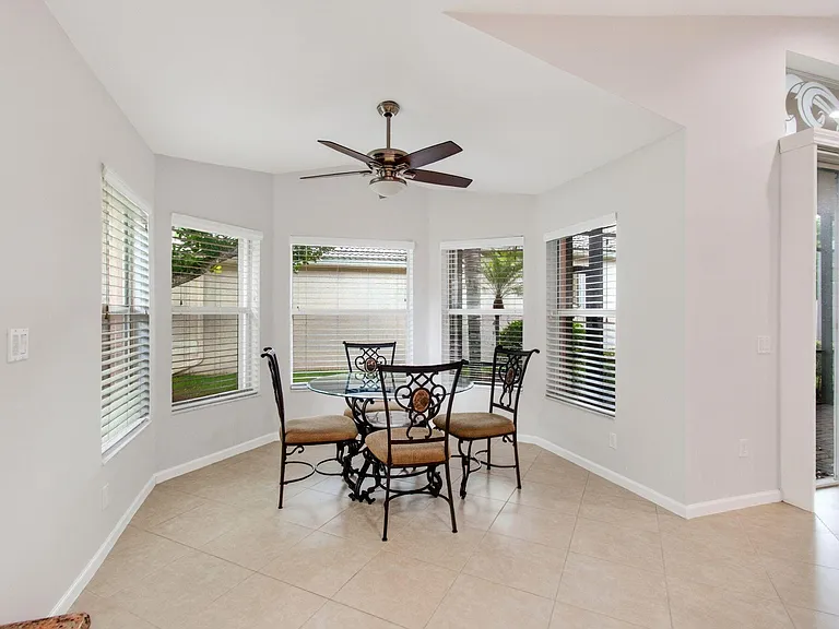 9895 Tallyrand Dr — Photo 12