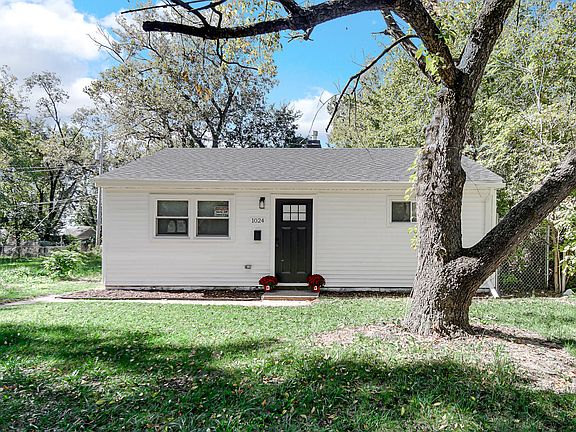 3rd image of 1024 Durbin St