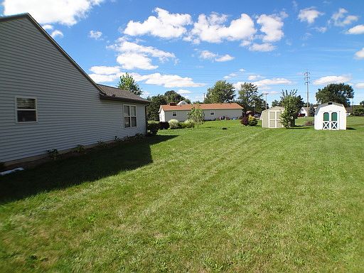 2nd image of 105 Cumberland Ct