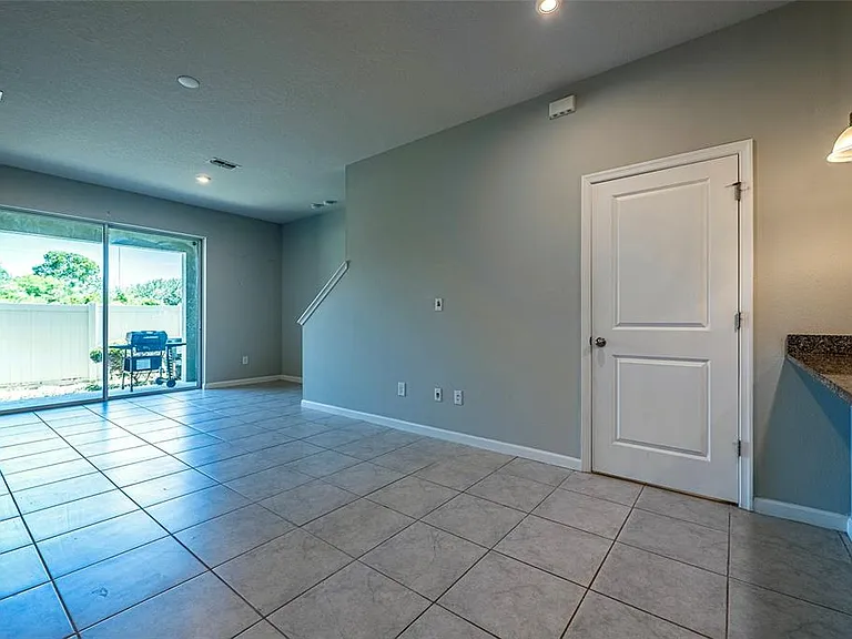 3084 Inlet Breeze Way — Photo 4