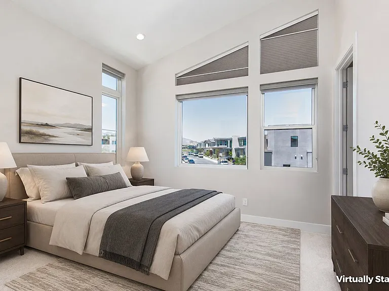 10797 Canyon Bloom Dr — Photo 31