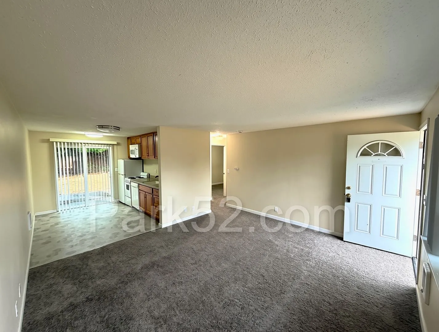 1st Full Month's Rent FREE! Tacoma Area 2 Bedroom 1 Bathroom Duplex — Photo 4